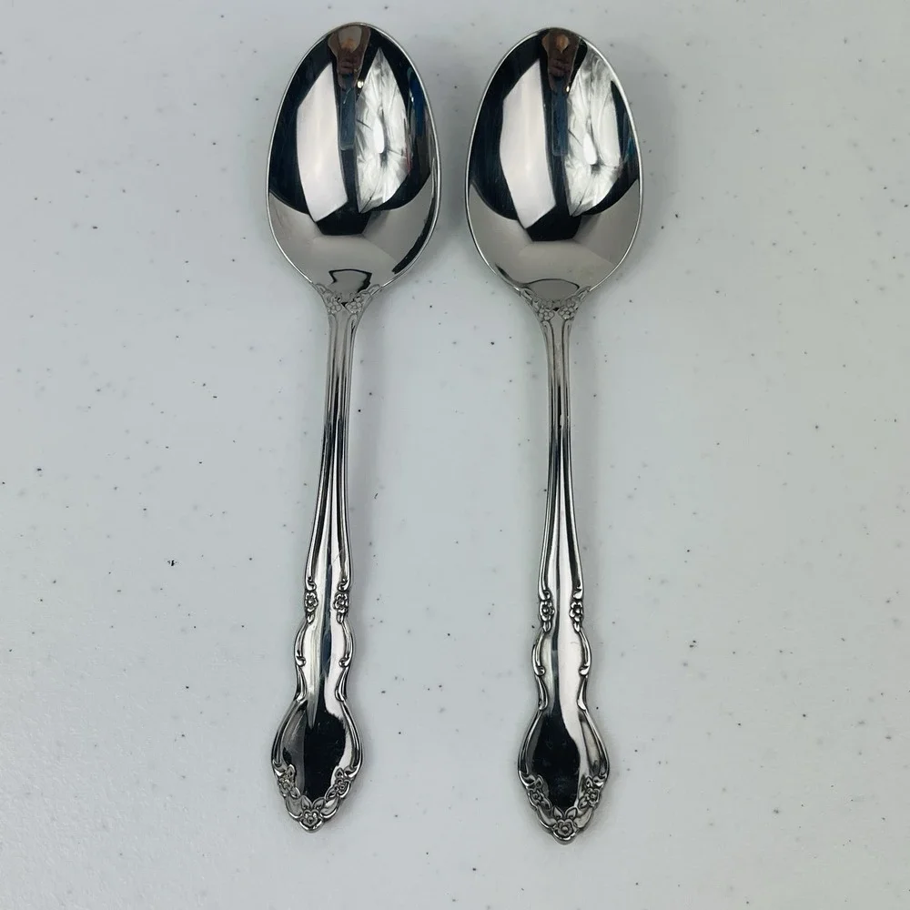 Oneida Dover Cube Set of 2 Oval Soup Spoons Heirloom Stainless Flatware